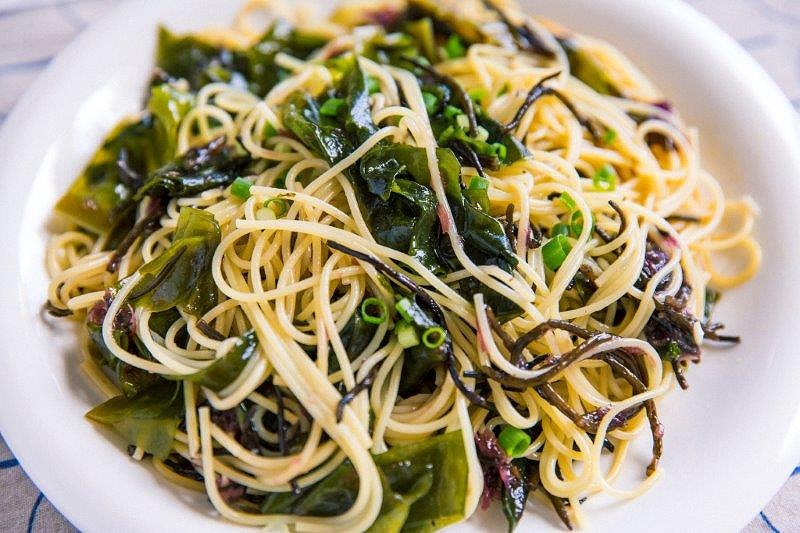海草を使ったパスタ